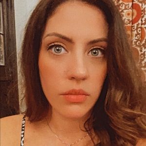 Meet your Posher, Molly